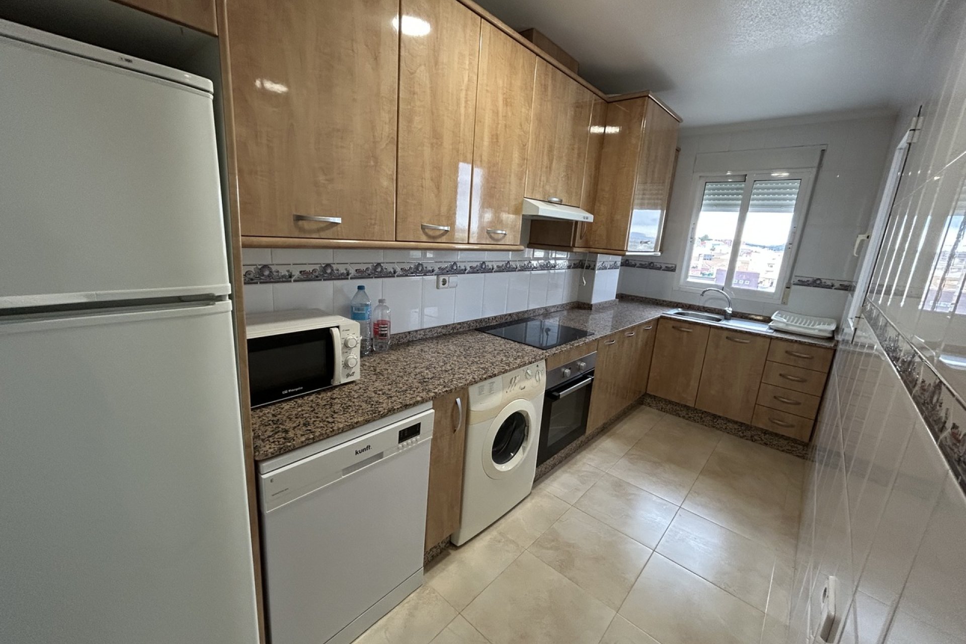 Revente - Apartment -
2778 - Inland