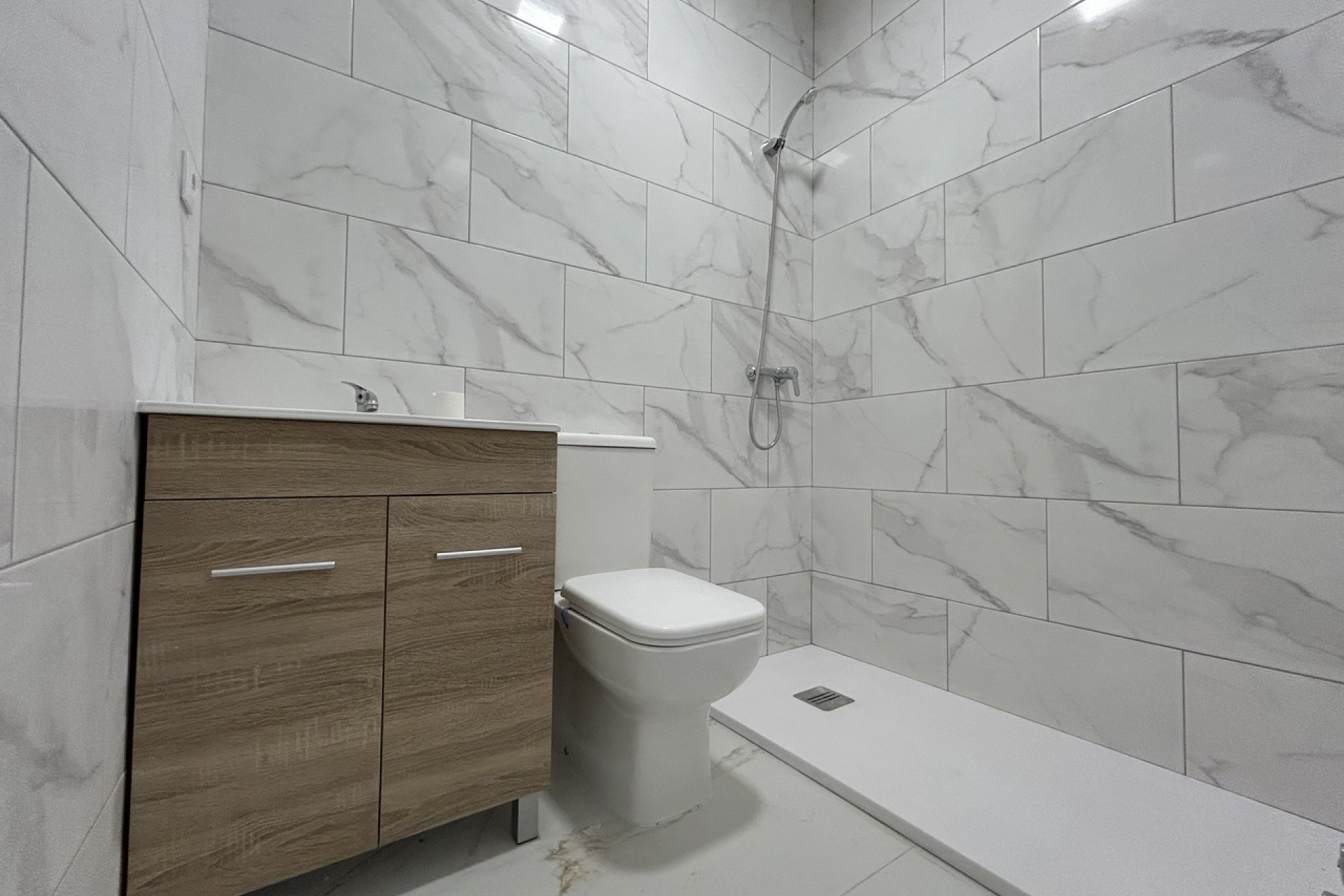 Revente - Apartment -
2778 - Inland