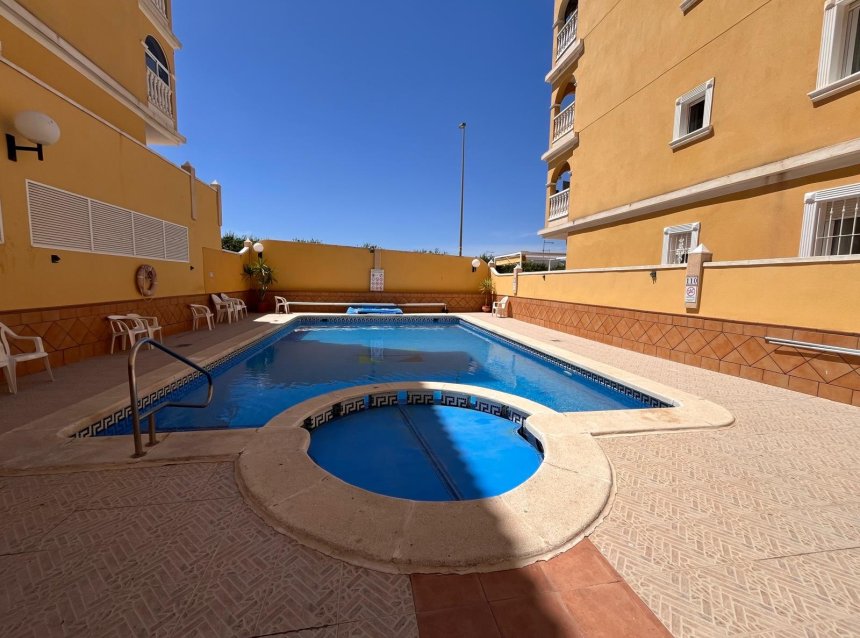 Revente - Apartment -
Algorfa - Inland