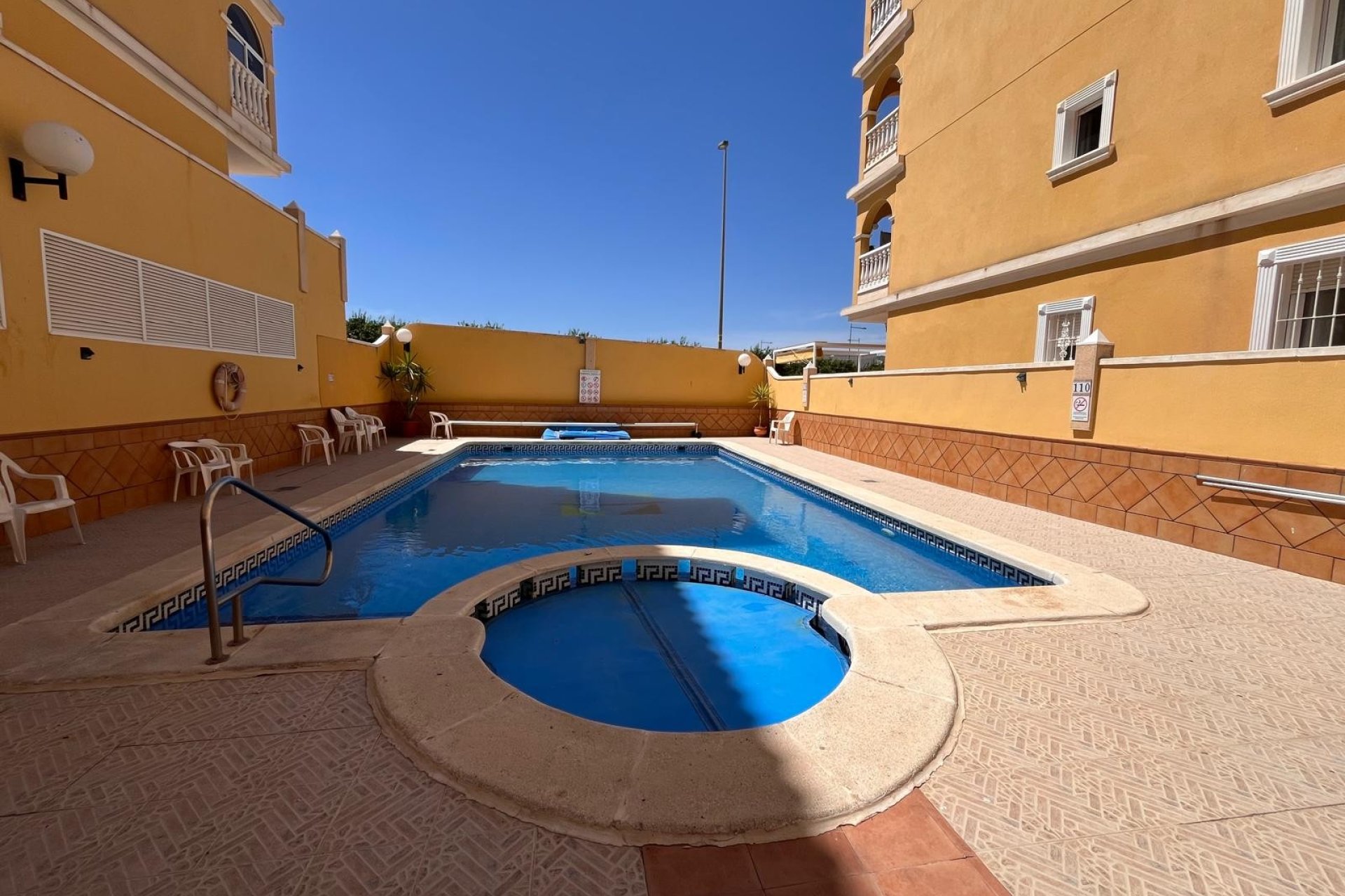 Revente - Apartment -
Algorfa - Inland