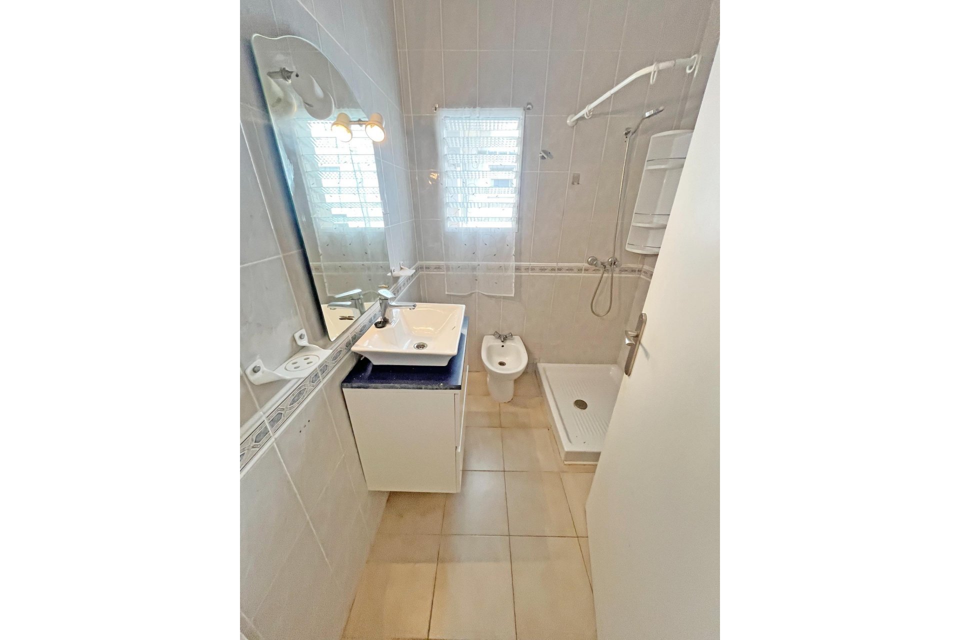 Revente - Apartment -
Guardamar del Segura - Centro