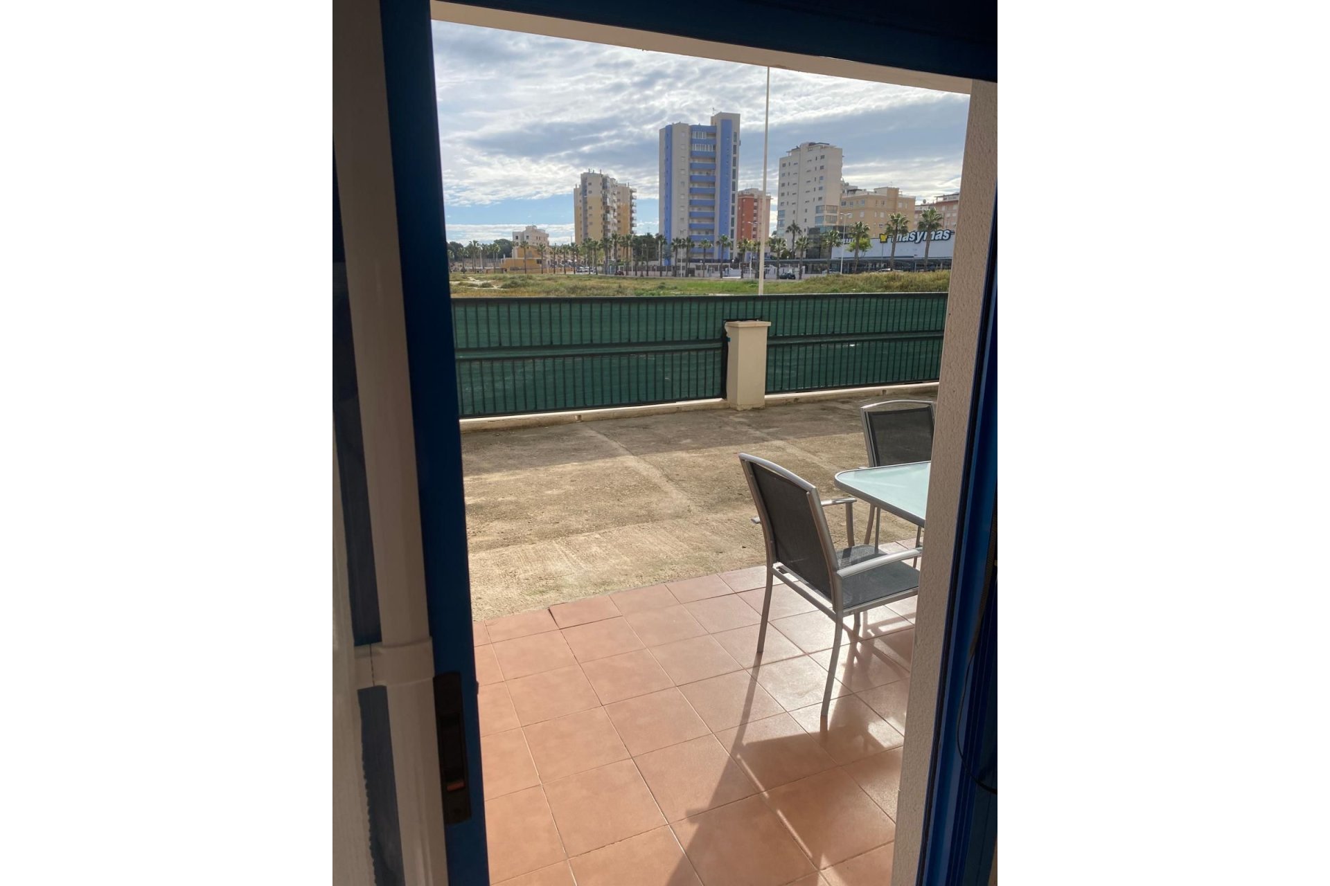 Revente - Apartment -
Guardamar del Segura - Costa Blanca