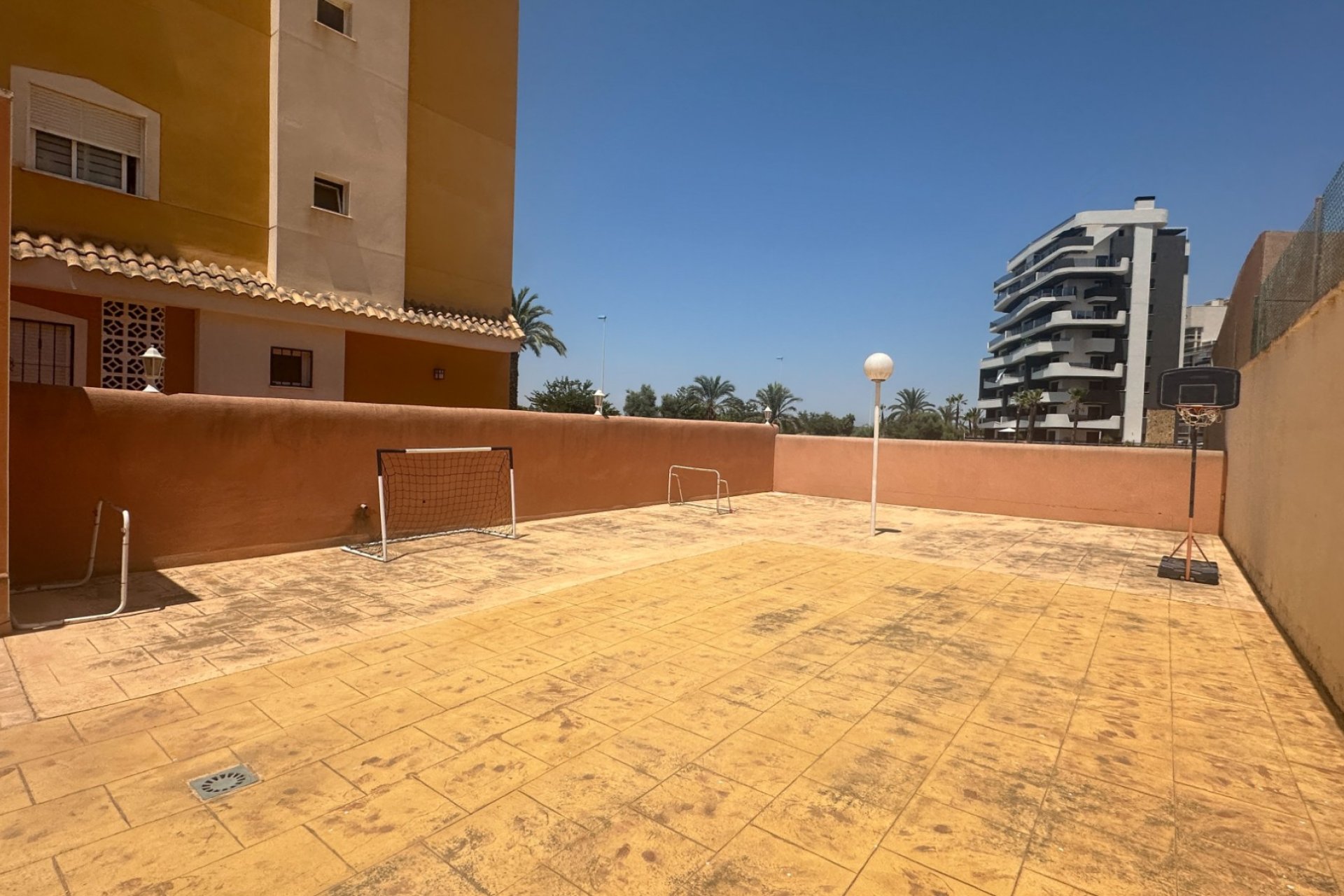 Revente - Apartment -
Guardamar del Segura - Costa Blanca