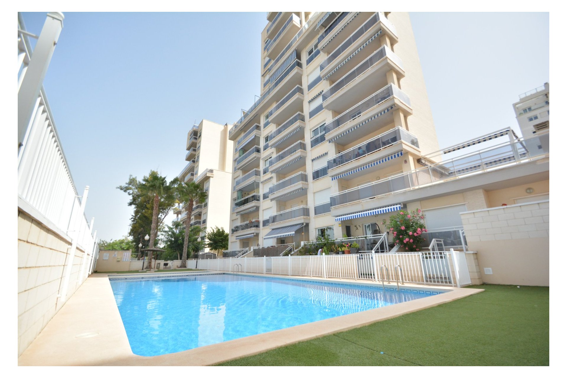 Revente - Apartment -
Guardamar del Segura - Costa Blanca