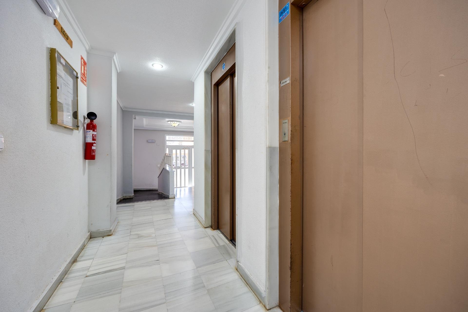 Revente - Apartment -
Guardamar del Segura - Pueblo