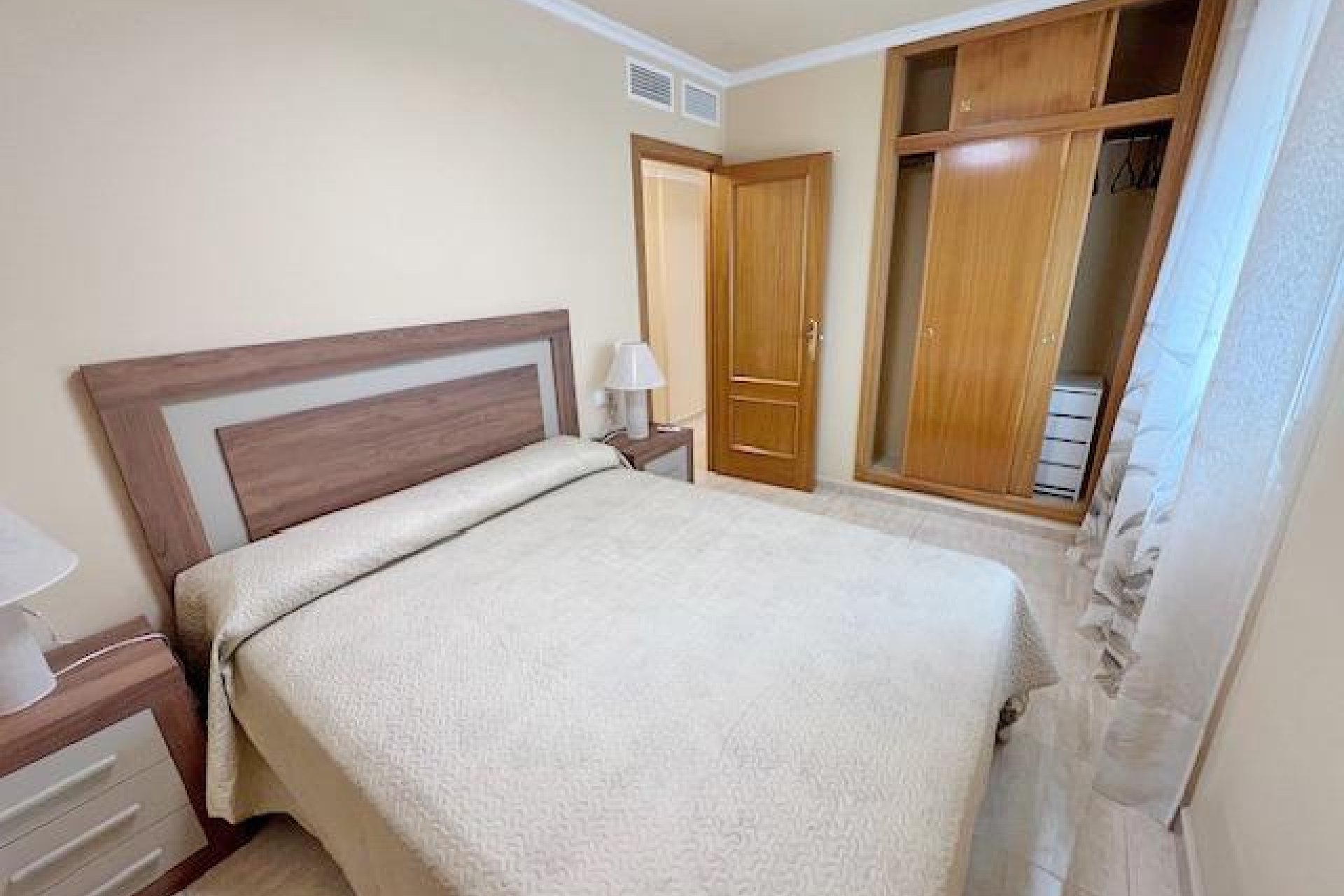 Revente - Apartment -
Guardamar del Segura - Puerto Deportivo