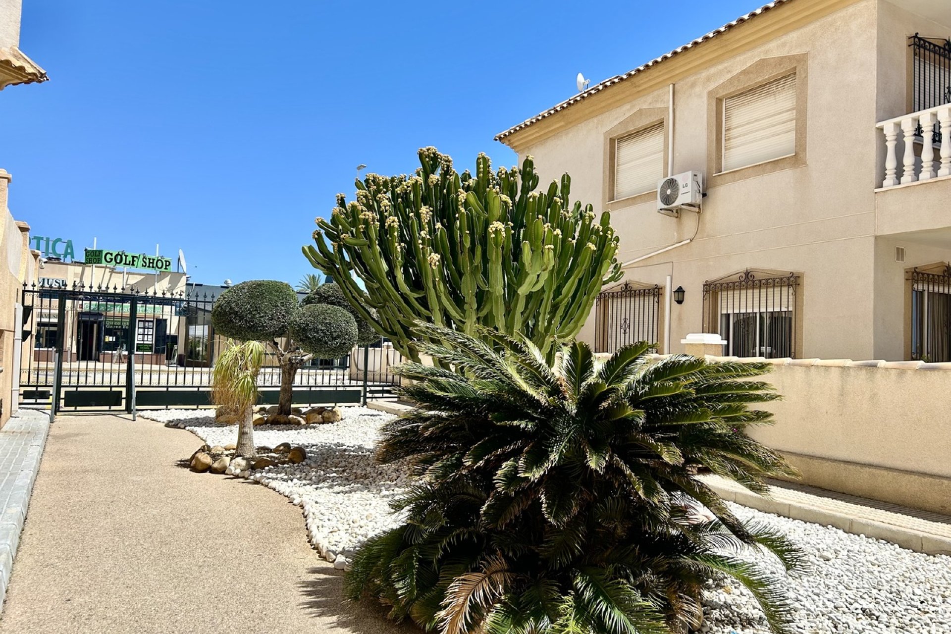 Revente - Apartment -
La Zenia - Costa Blanca