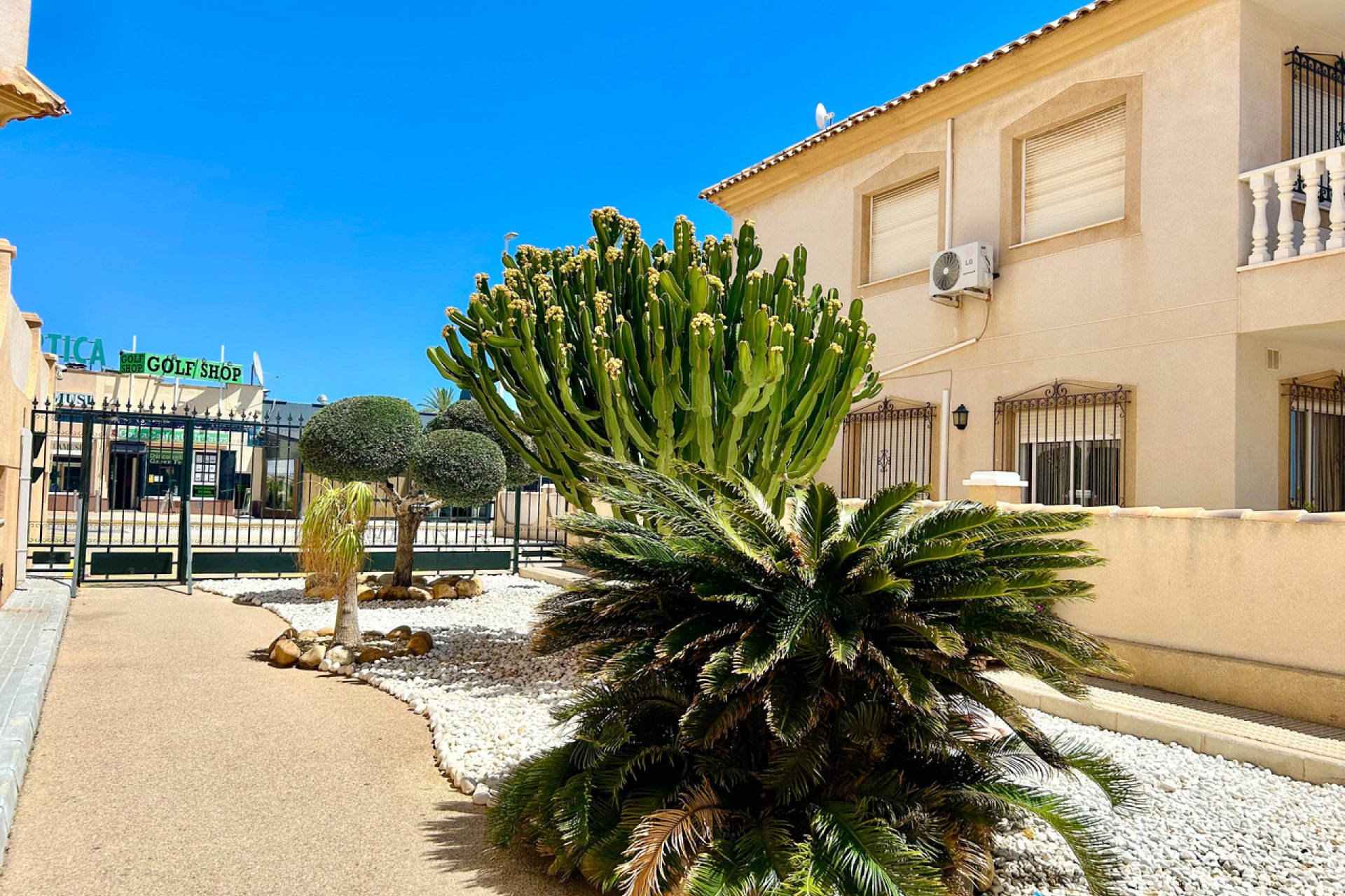 Revente - Apartment -
La Zenia - Costa Blanca