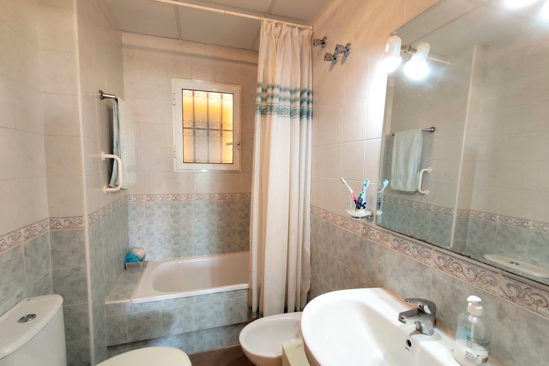 Revente - Apartment -
La Zenia - Costa Blanca