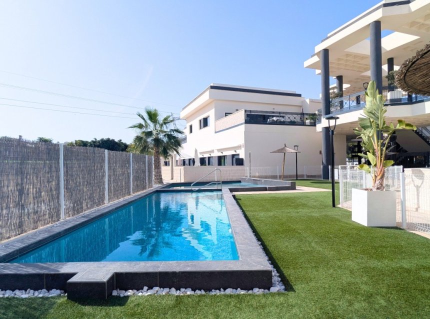 Revente - Apartment -
Lo Crispin - Inland