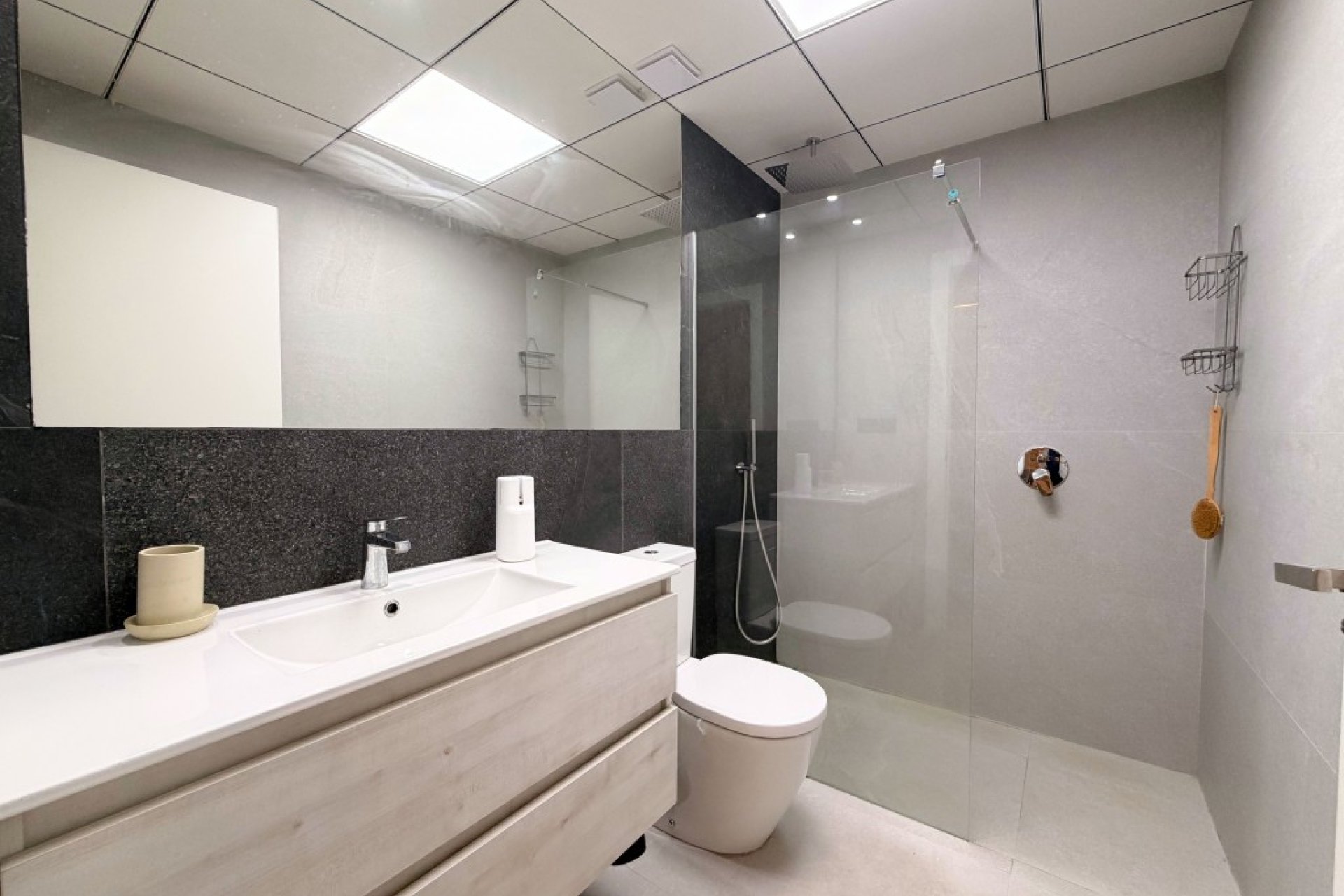Revente - Apartment -
Lo Crispin - Inland
