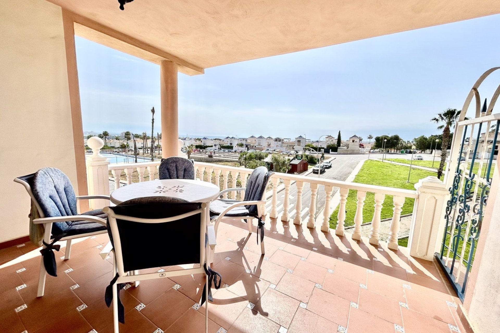 Revente - Apartment -
Los Altos - Costa Blanca
