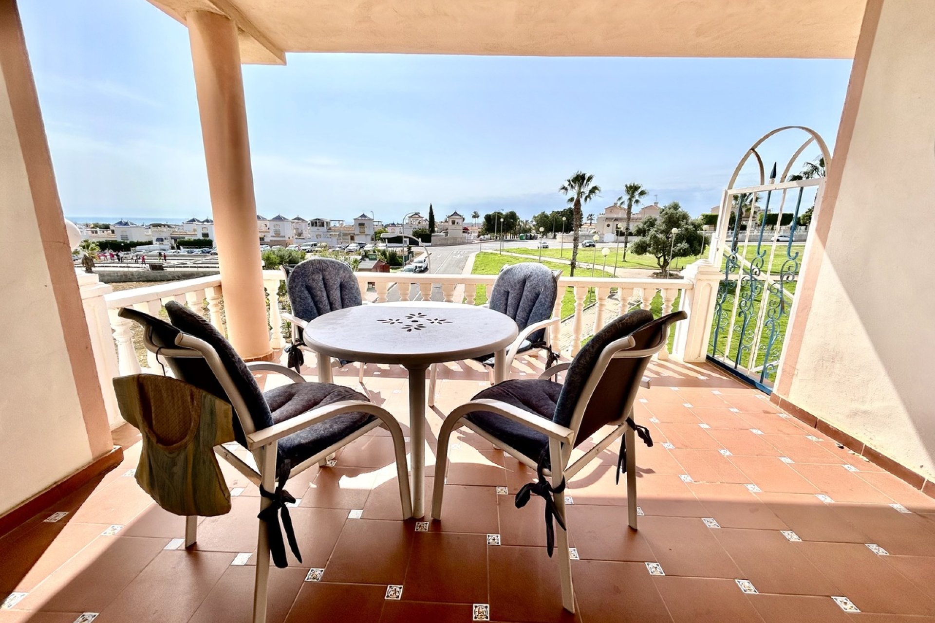 Revente - Apartment -
Los Altos - Costa Blanca