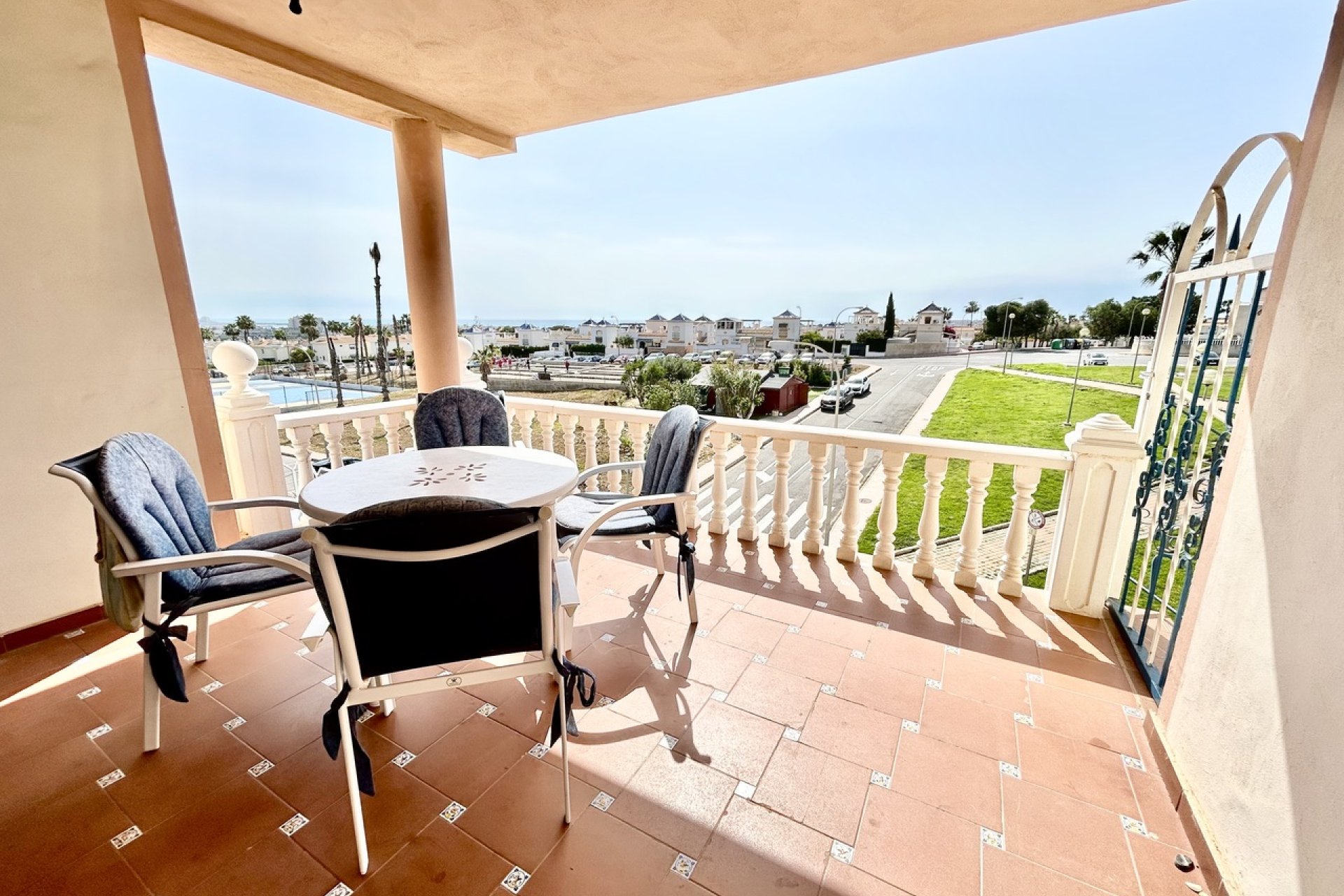 Revente - Apartment -
Los Altos - Costa Blanca