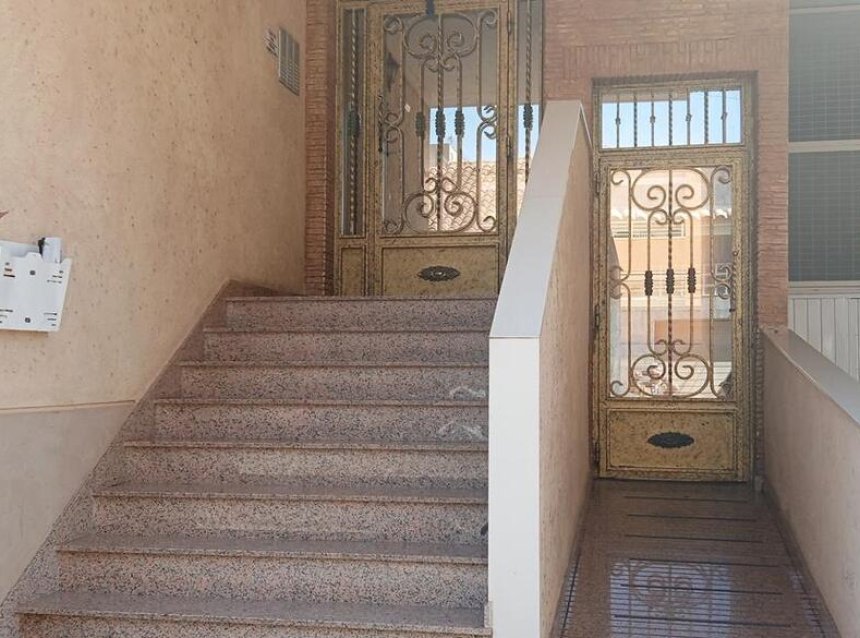 Revente - Apartment -
Los Montesinos - PUEBLO CENTRO