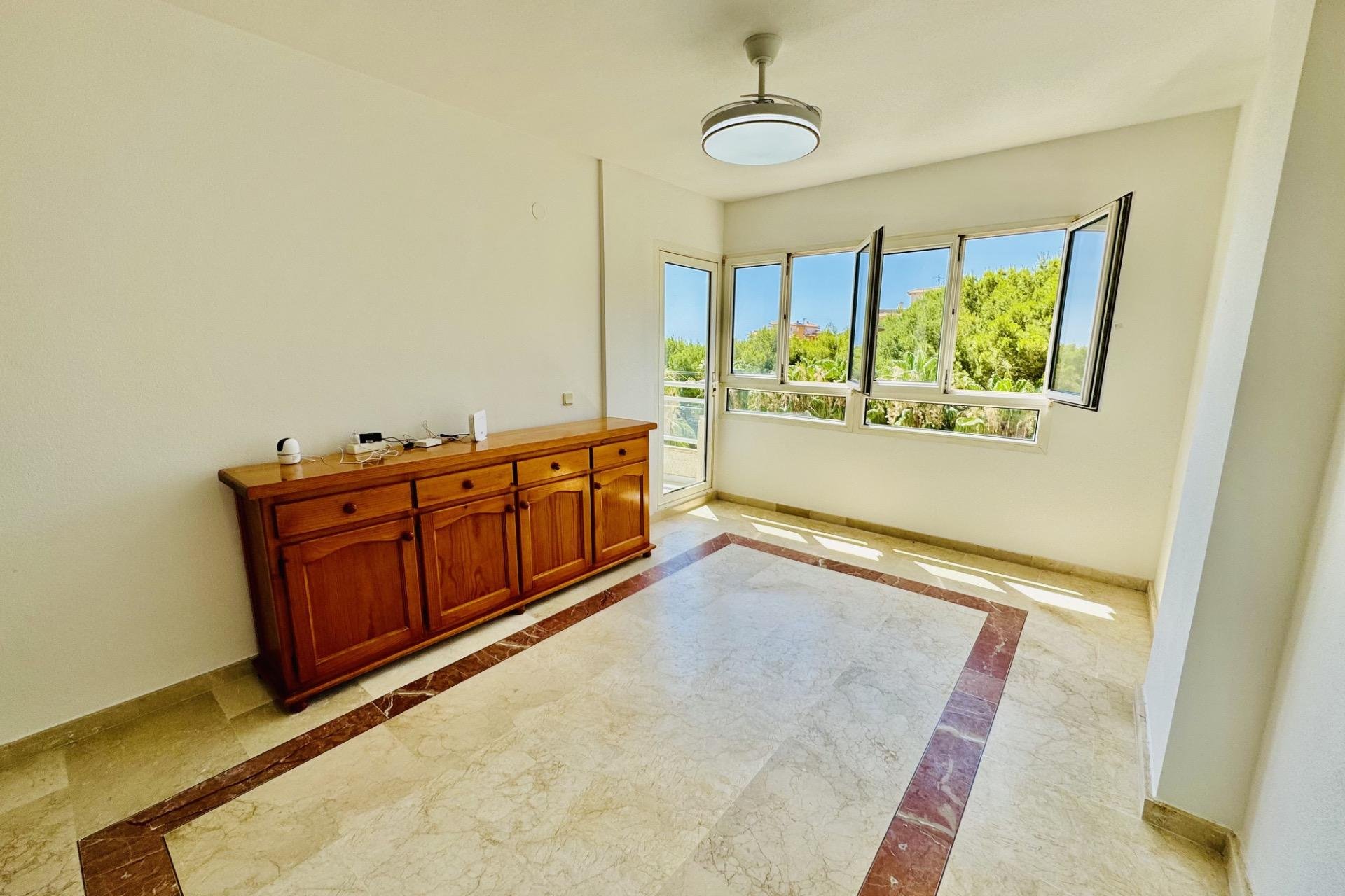 Revente - Apartment -
Orihuela Costa - Altos De Campoamor
