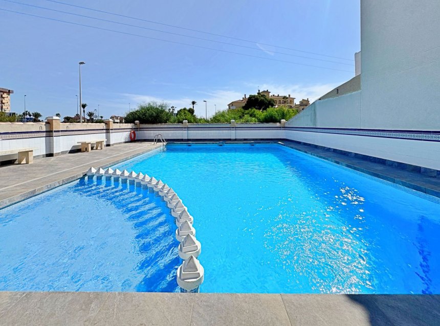 Revente - Apartment -
Orihuela Costa - Costa Blanca