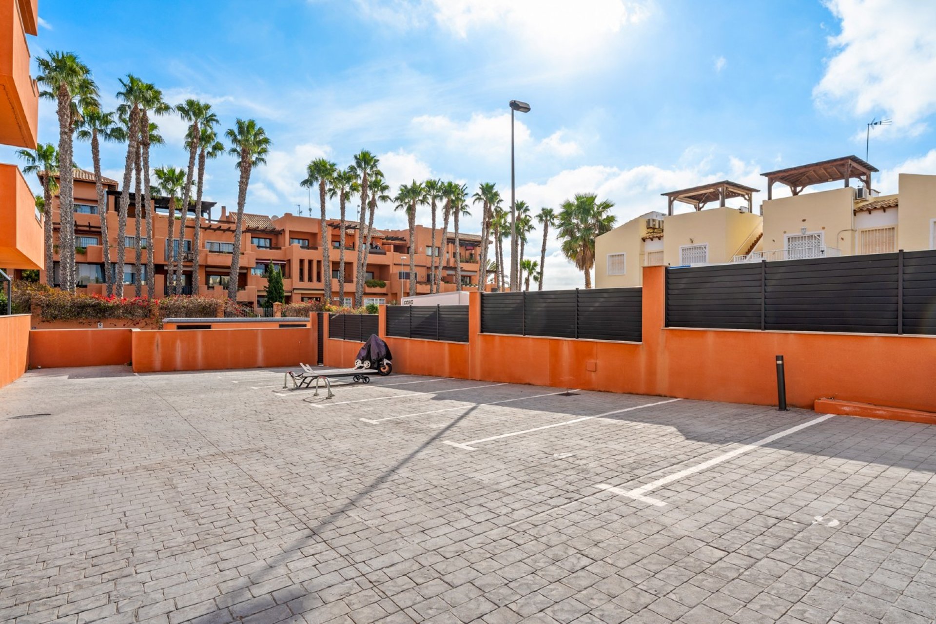 Revente - Apartment -
Orihuela Costa - Costa Blanca