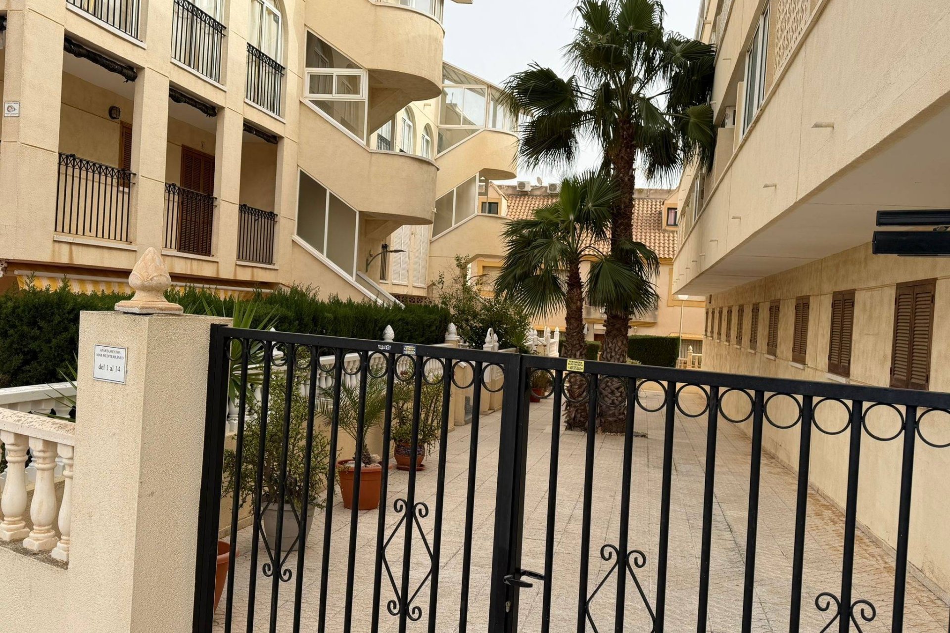 Revente - Apartment -
Orihuela Costa - La Regia