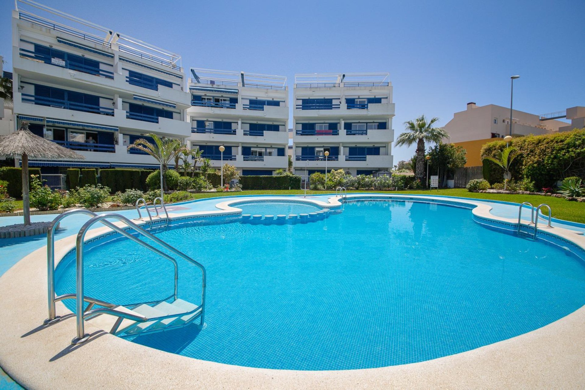 Revente - Apartment -
Orihuela Costa
