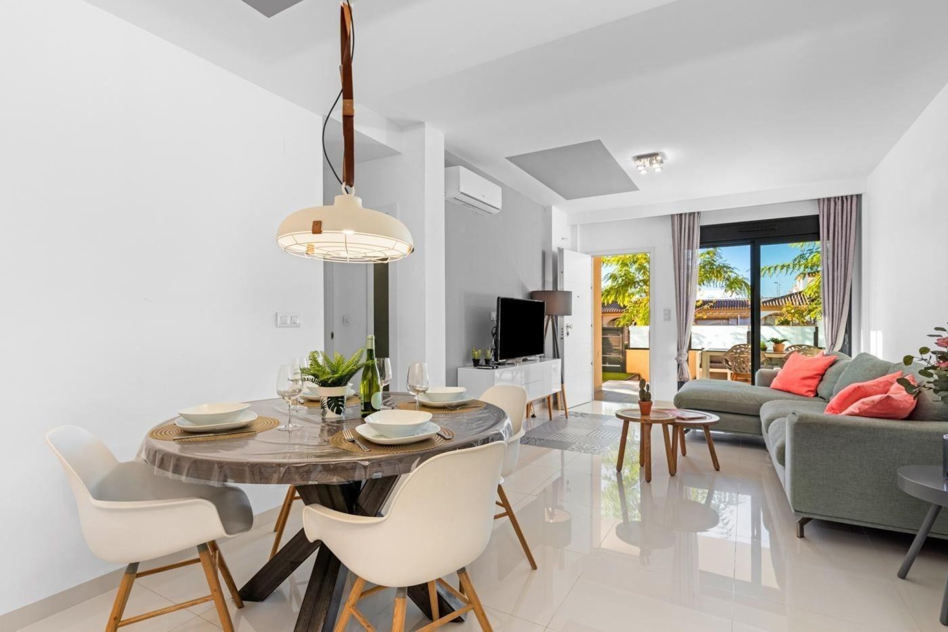 Revente - Apartment -
Pilar de la Horadada - Pueblo Latino