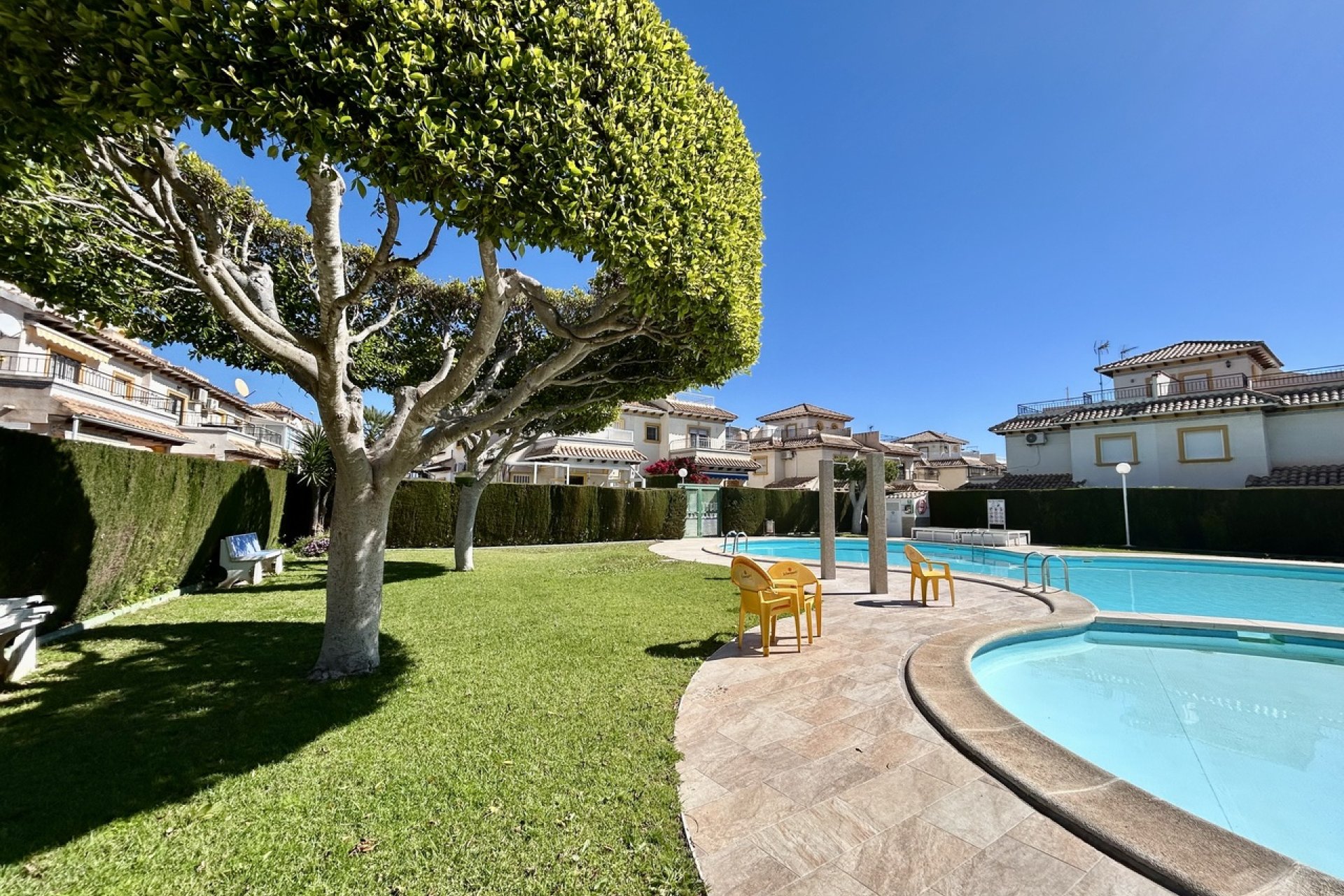 Revente - Apartment -
Punta Prima - Costa Blanca