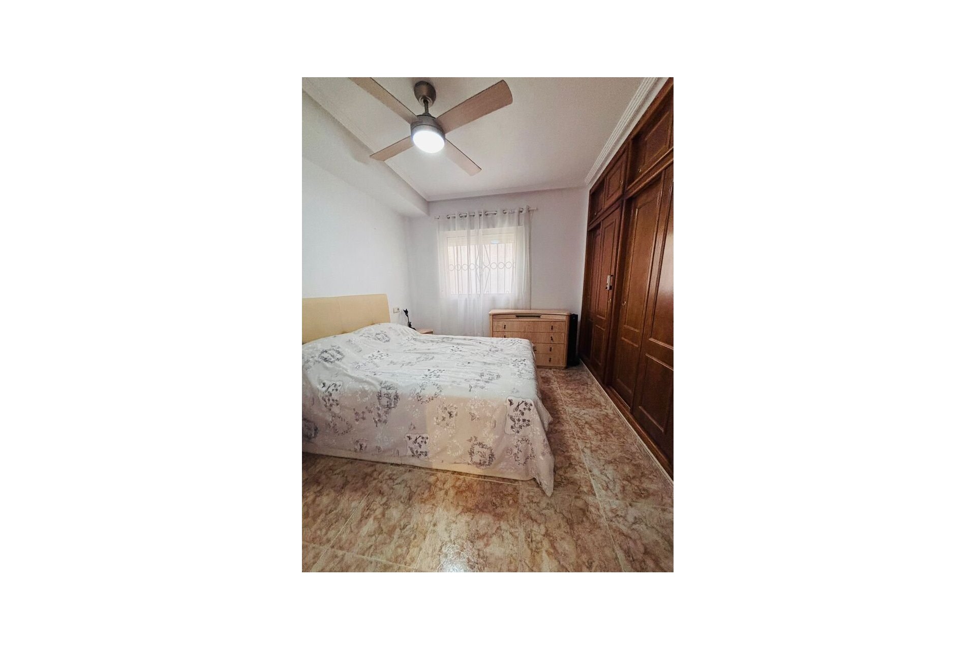 Revente - Apartment -
Punta Prima - Costa Blanca