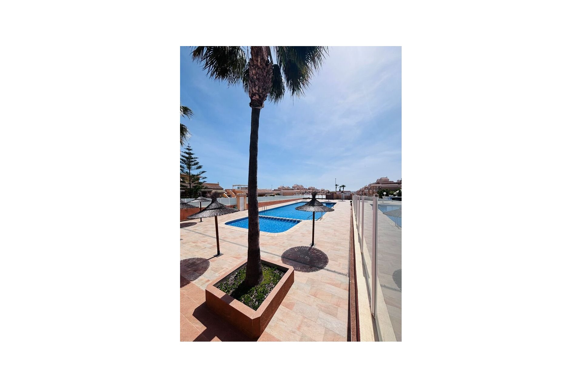 Revente - Apartment -
Punta Prima - Costa Blanca