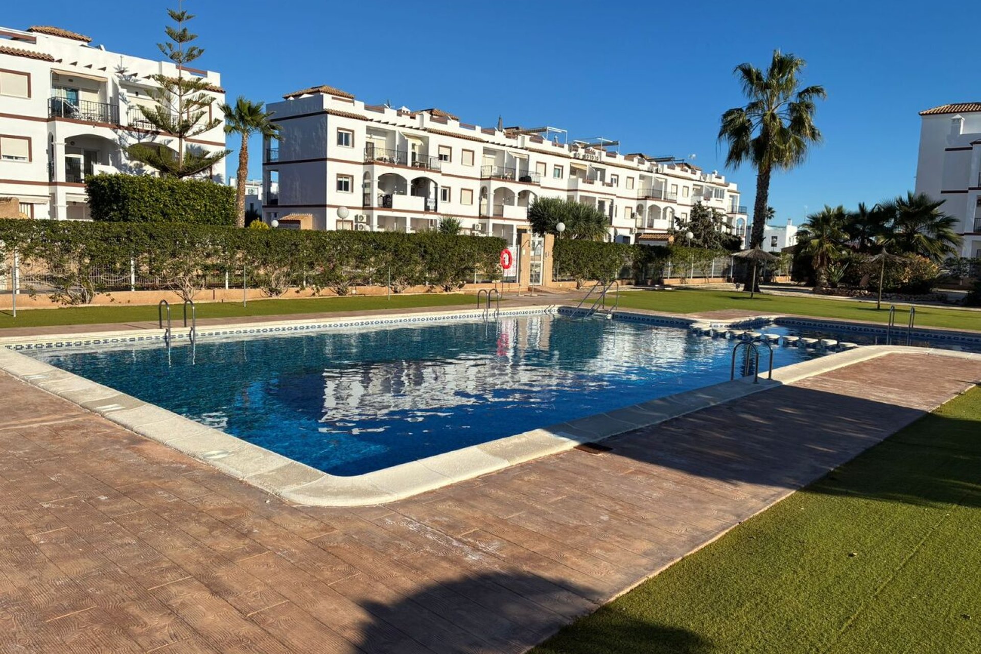 Revente - Apartment -
Punta Prima - Costa Blanca