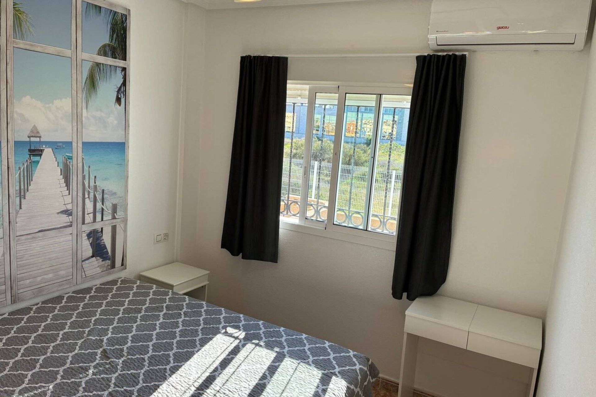 Revente - Apartment -
Punta Prima - Costa Blanca