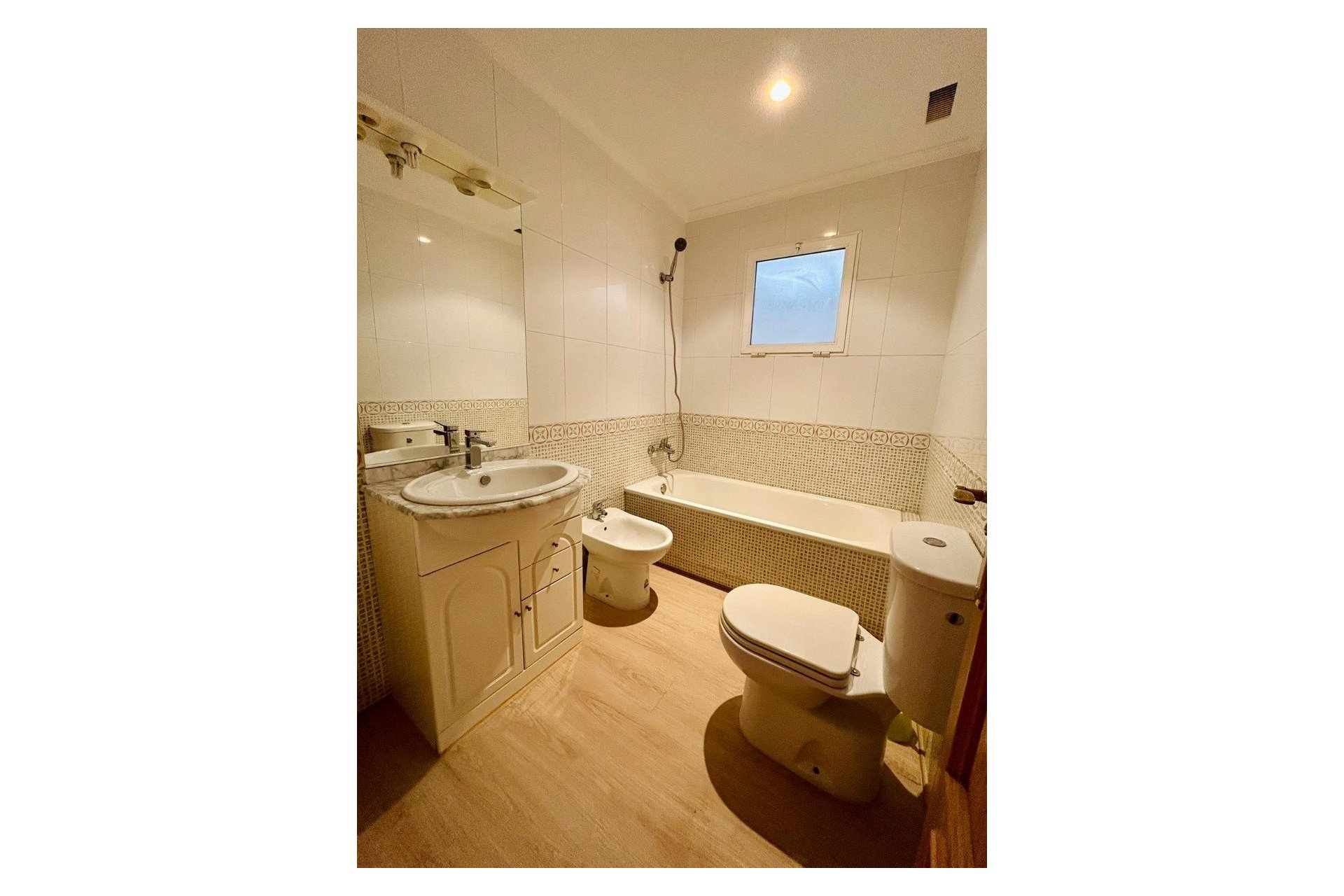 Revente - Apartment -
San Isidro - Inland