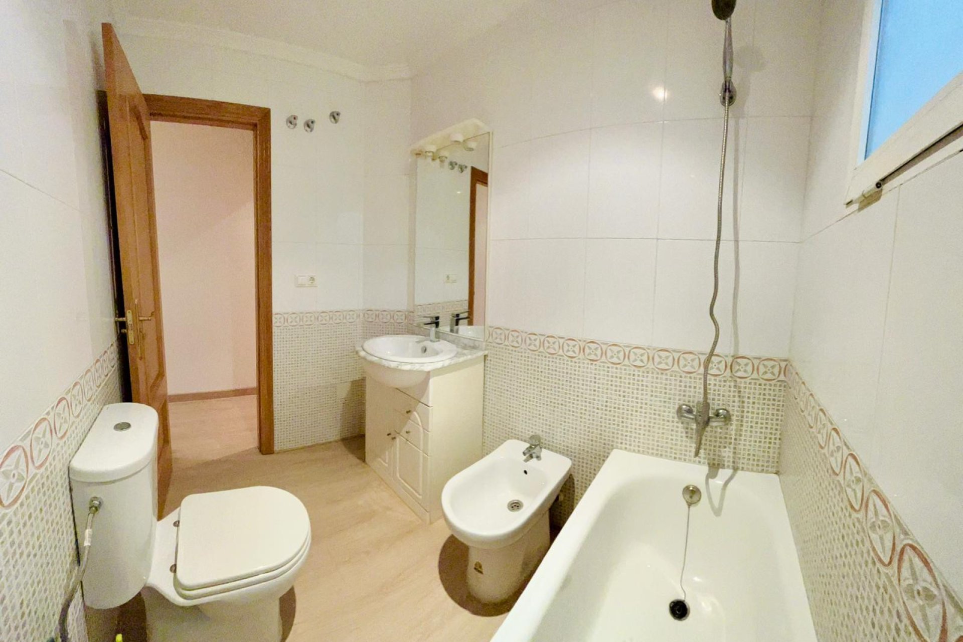 Revente - Apartment -
San Isidro - Inland