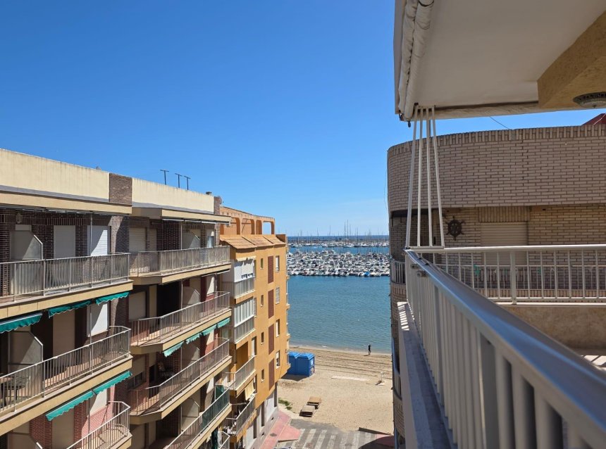 Revente - Apartment -
Torrevieja - Acequion