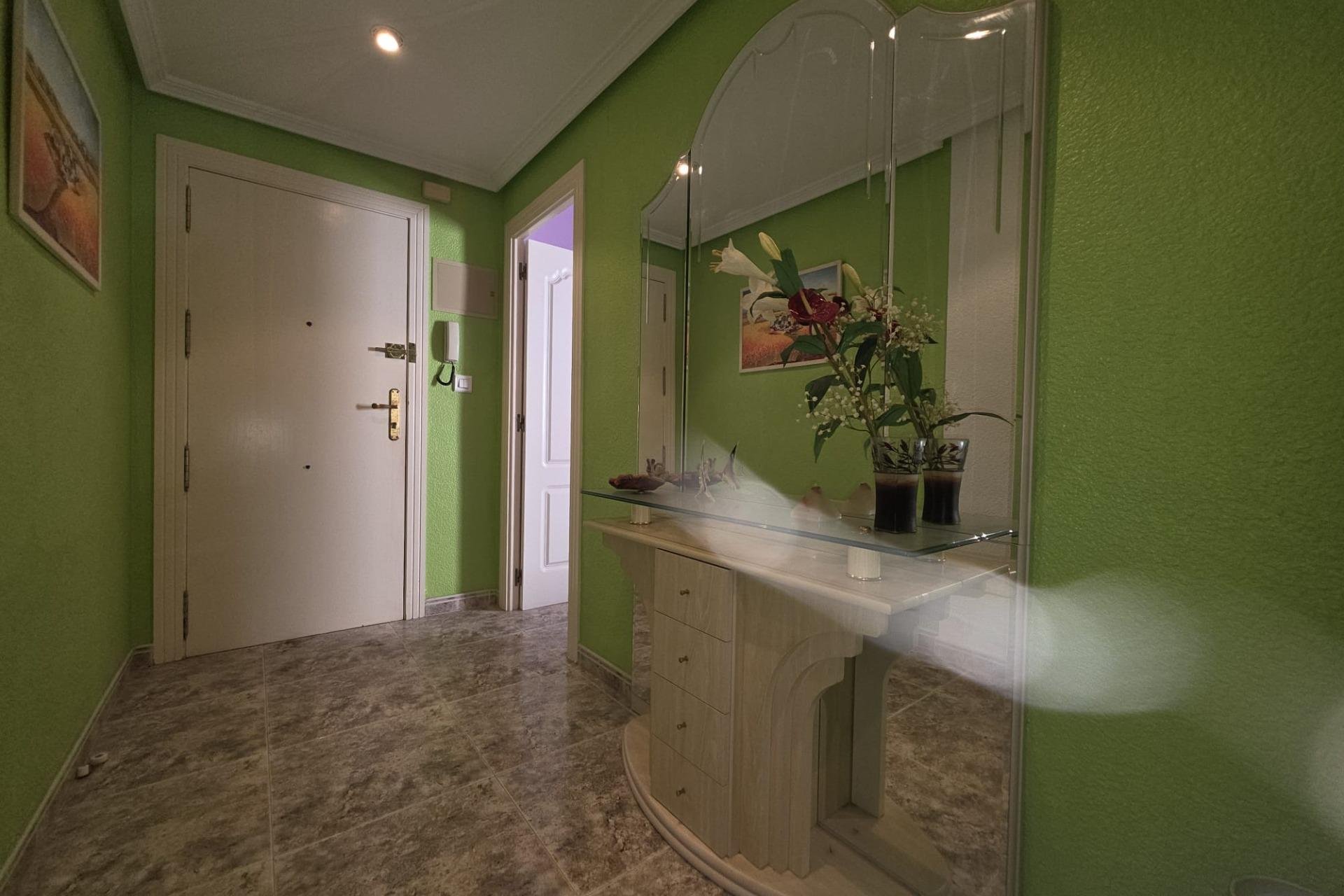 Revente - Apartment -
Torrevieja - Acequion