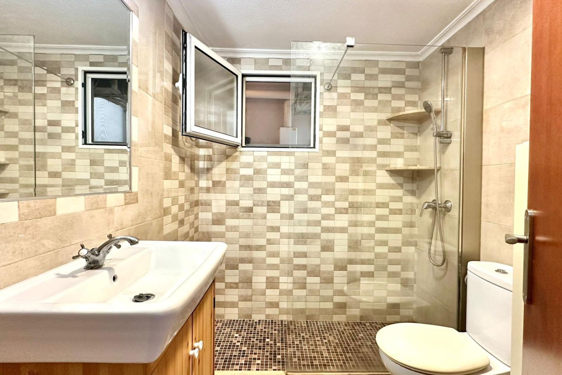 Revente - Apartment -
Torrevieja - Acequion