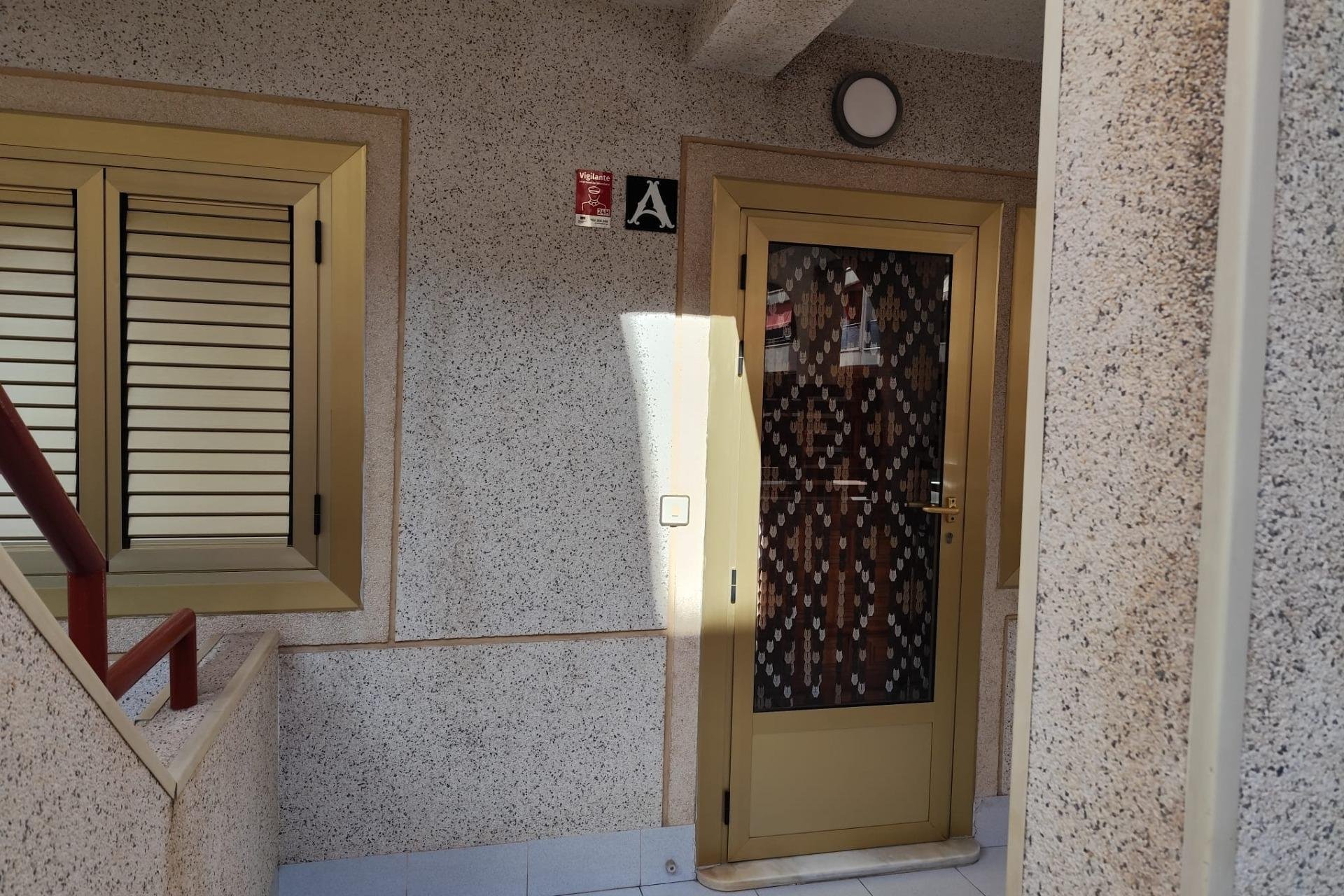 Revente - Apartment -
Torrevieja - Acequion