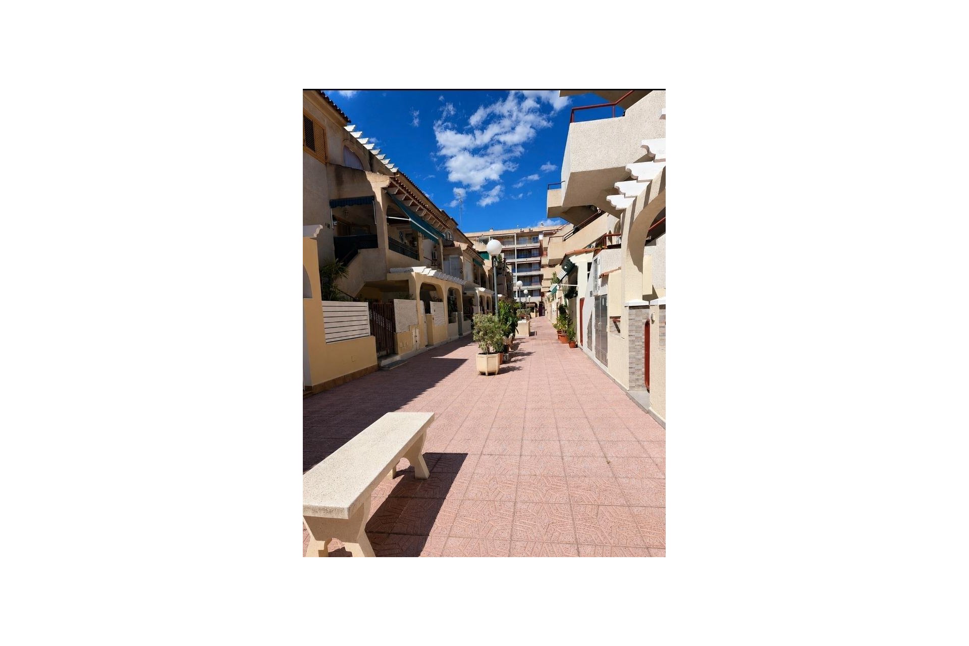 Revente - Apartment -
Torrevieja - Acequion