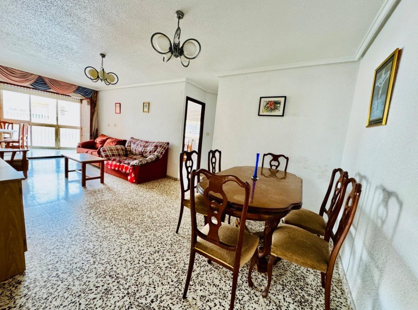 Revente - Apartment -
Torrevieja - Acequion