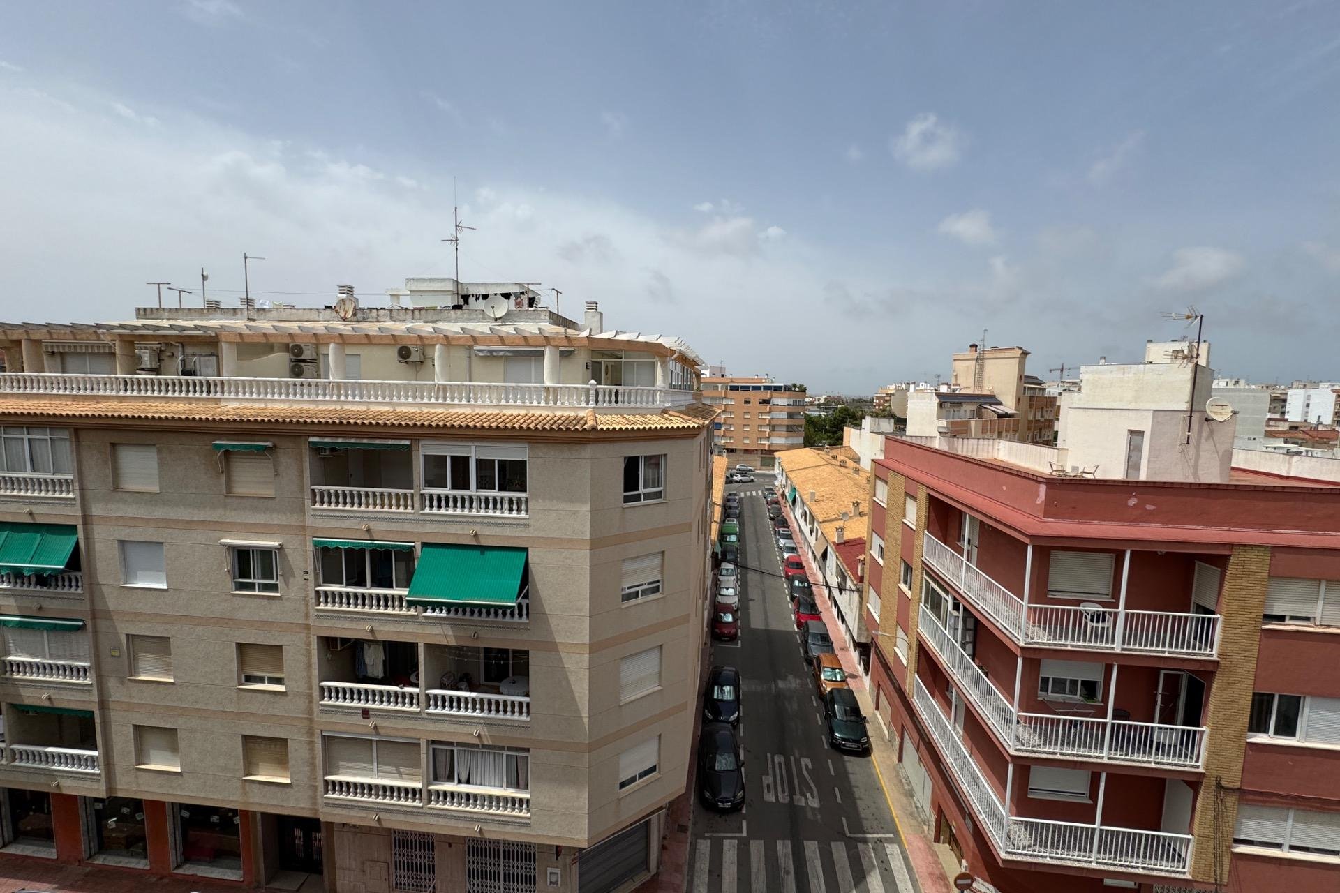 Revente - Apartment -
Torrevieja - Acequion