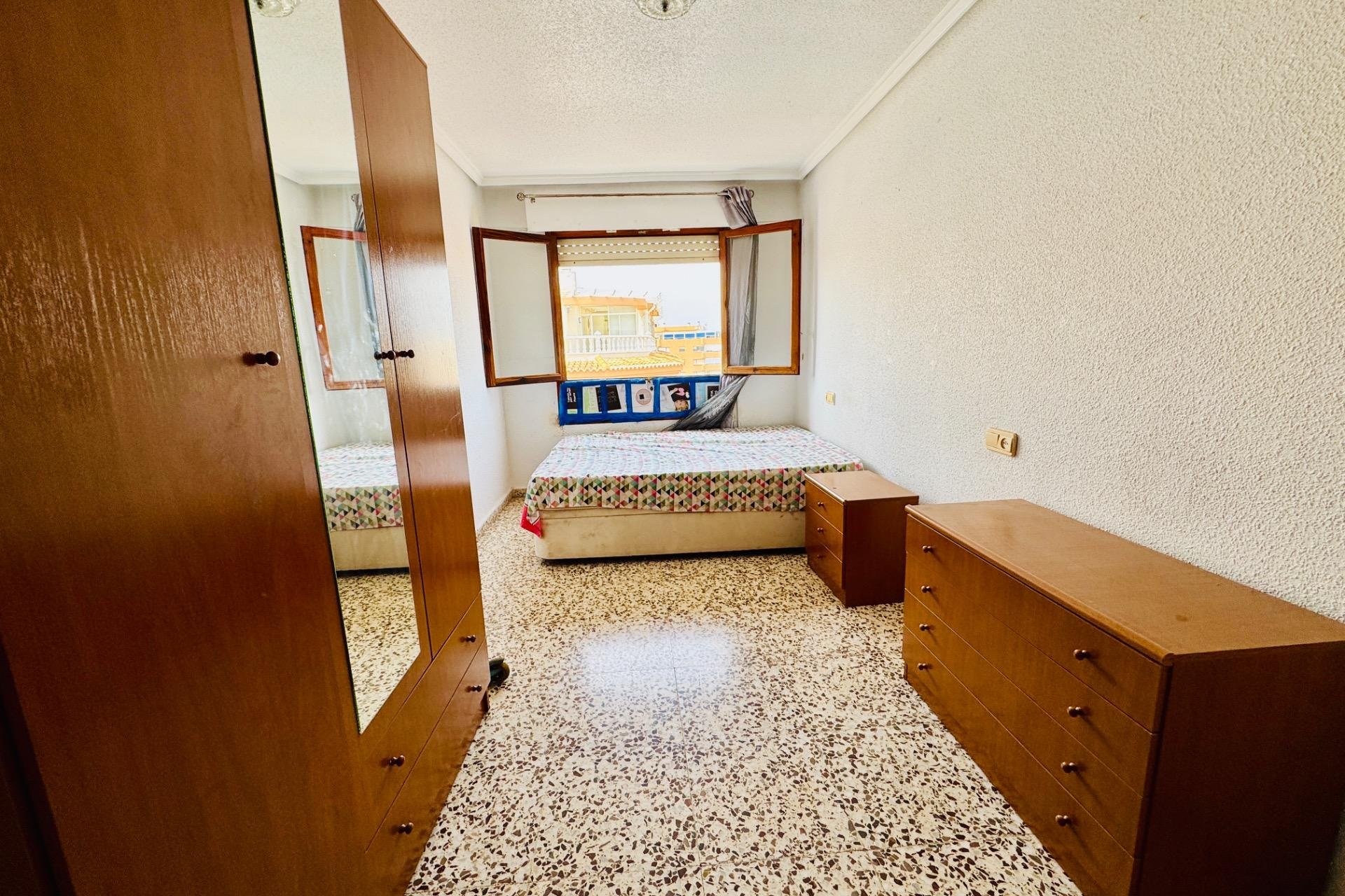 Revente - Apartment -
Torrevieja - Acequion