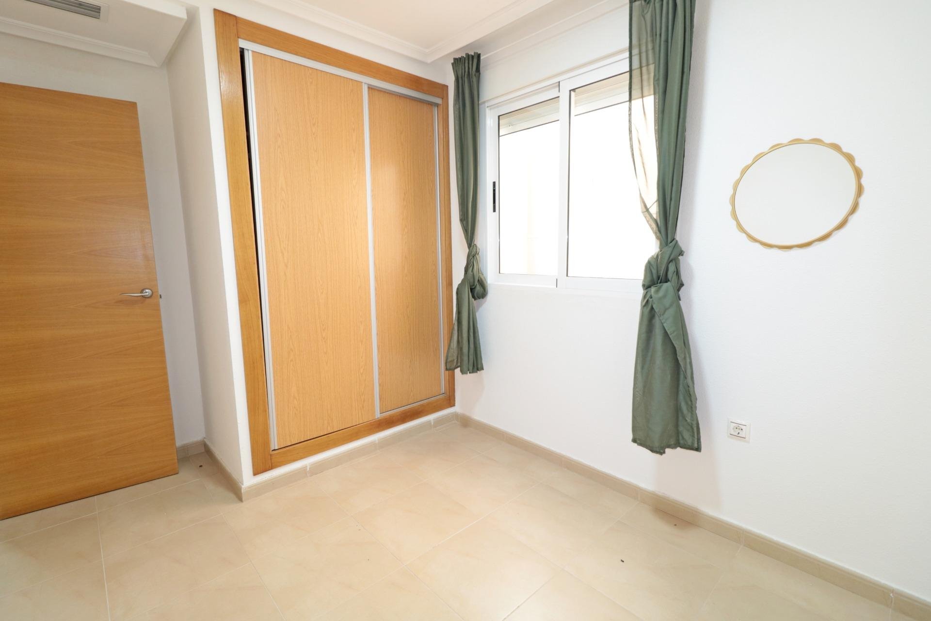 Revente - Apartment -
Torrevieja - Acequion