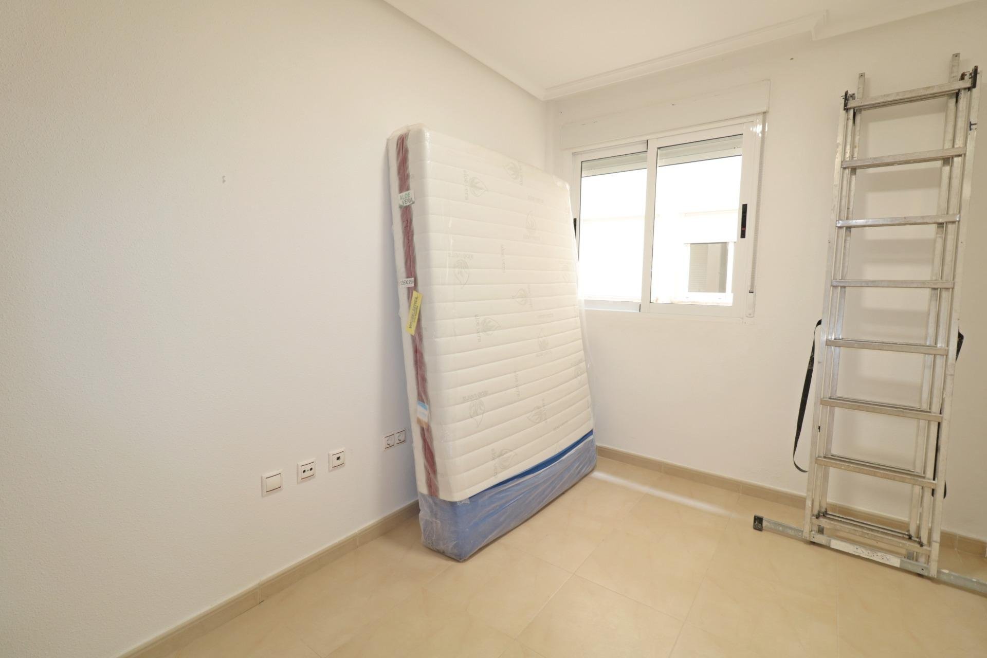 Revente - Apartment -
Torrevieja - Acequion
