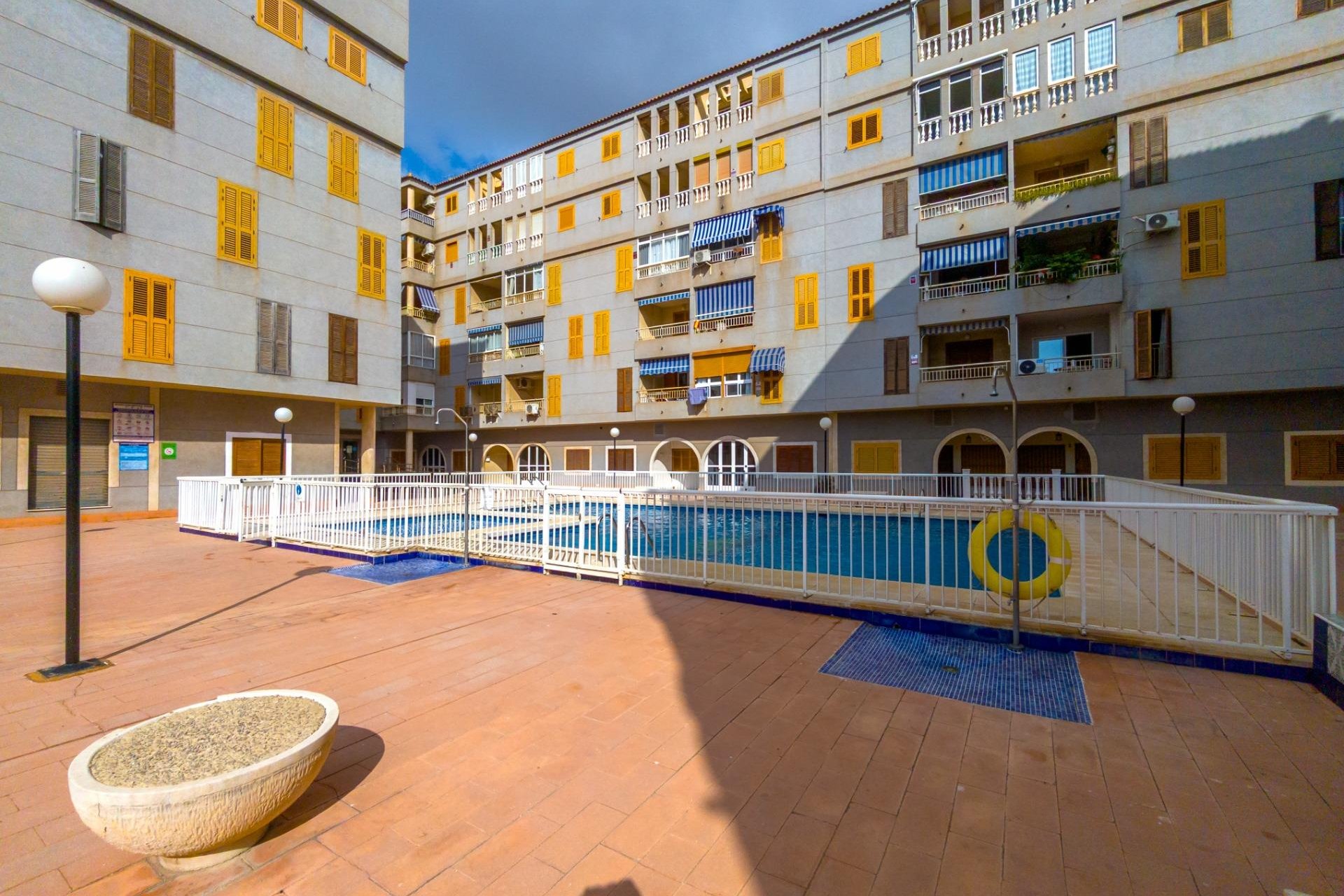 Revente - Apartment -
Torrevieja - Acequion