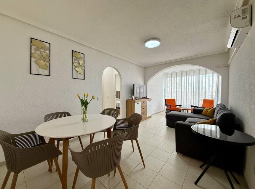 Revente - Apartment -
Torrevieja - Acequion