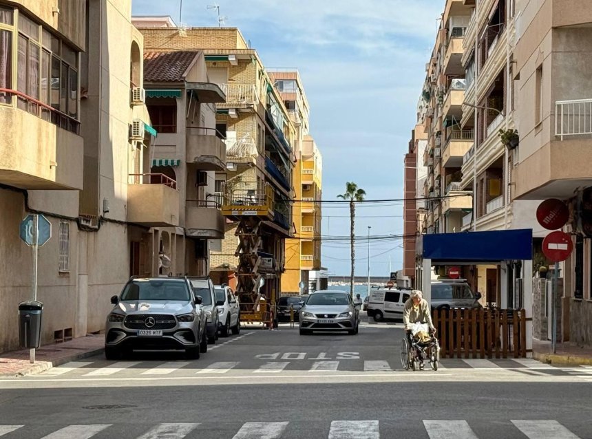 Revente - Apartment -
Torrevieja - Acequion