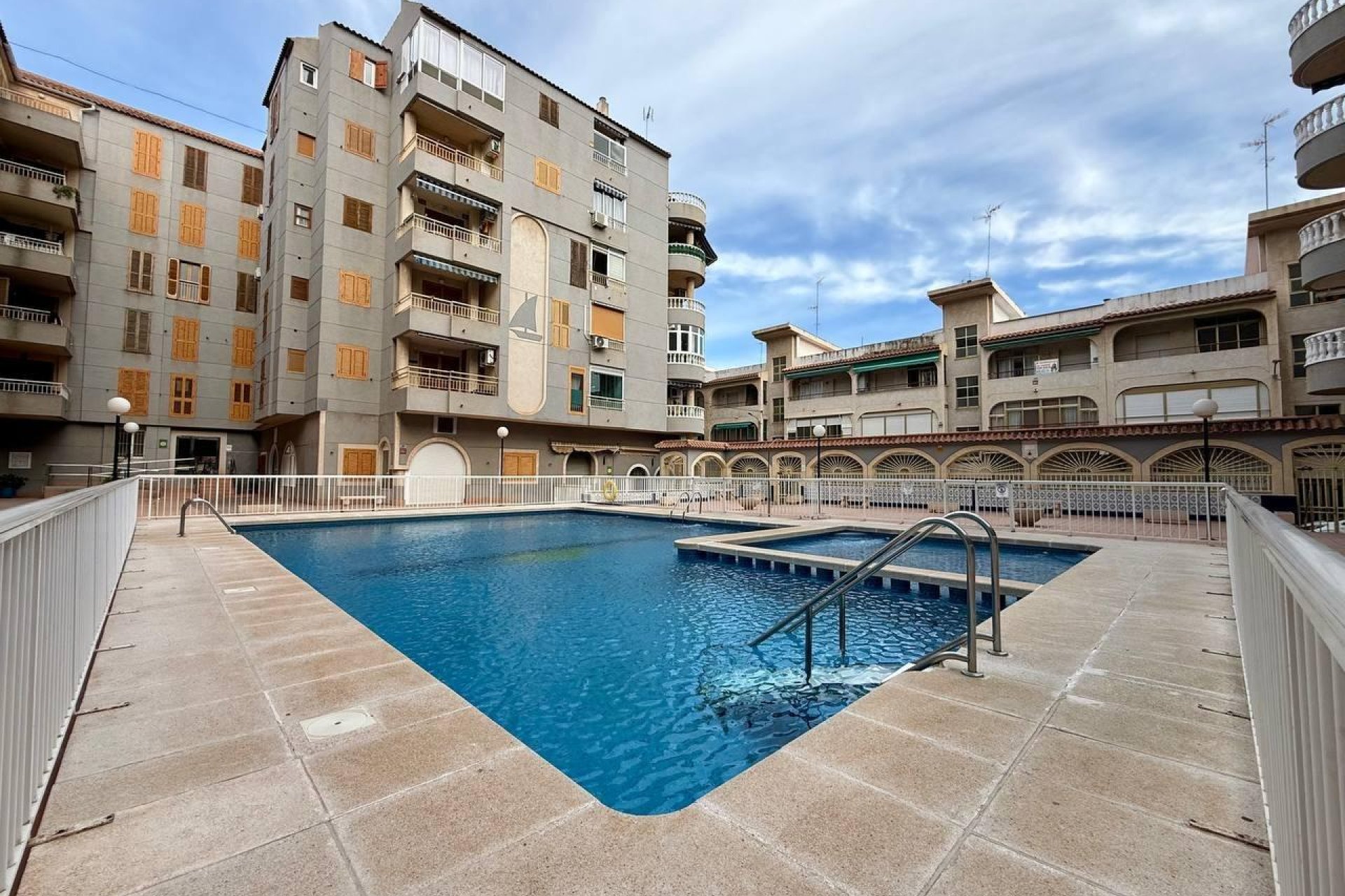 Revente - Apartment -
Torrevieja - Acequion