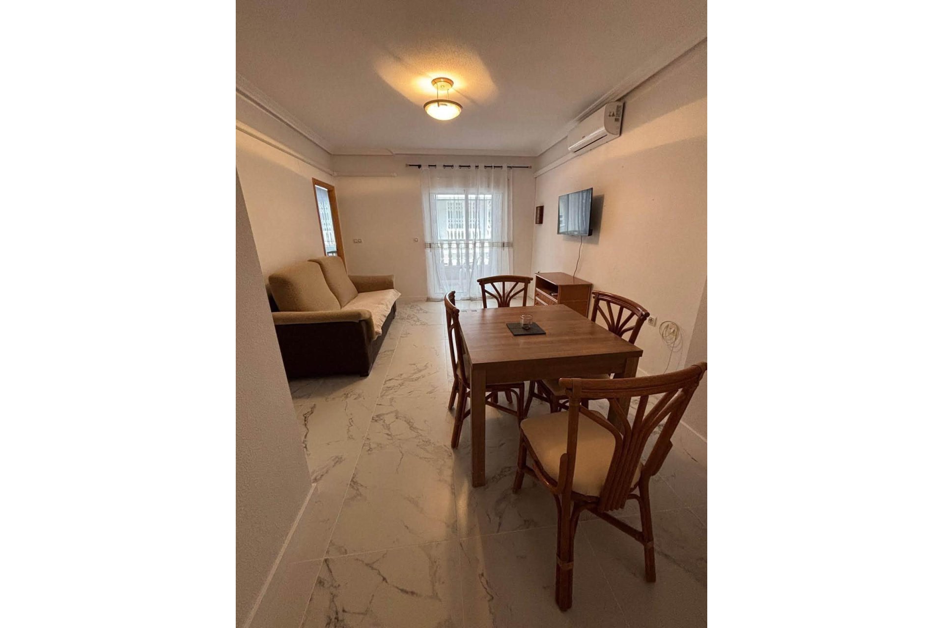 Revente - Apartment -
Torrevieja - Acequion