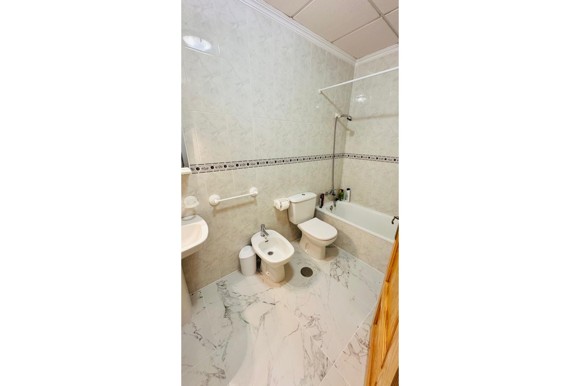Revente - Apartment -
Torrevieja - Acequion