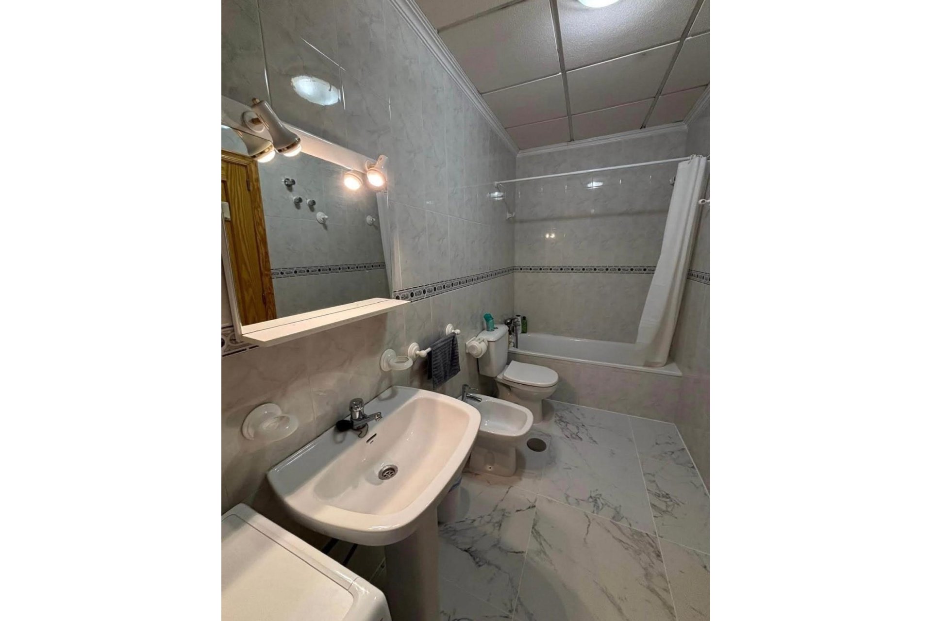 Revente - Apartment -
Torrevieja - Acequion
