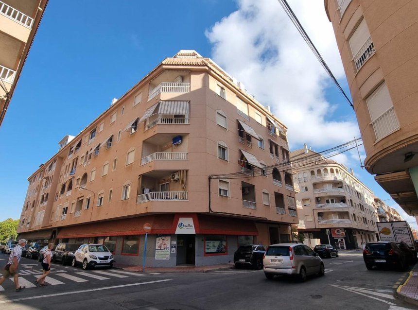 Revente - Apartment -
Torrevieja - Acequion